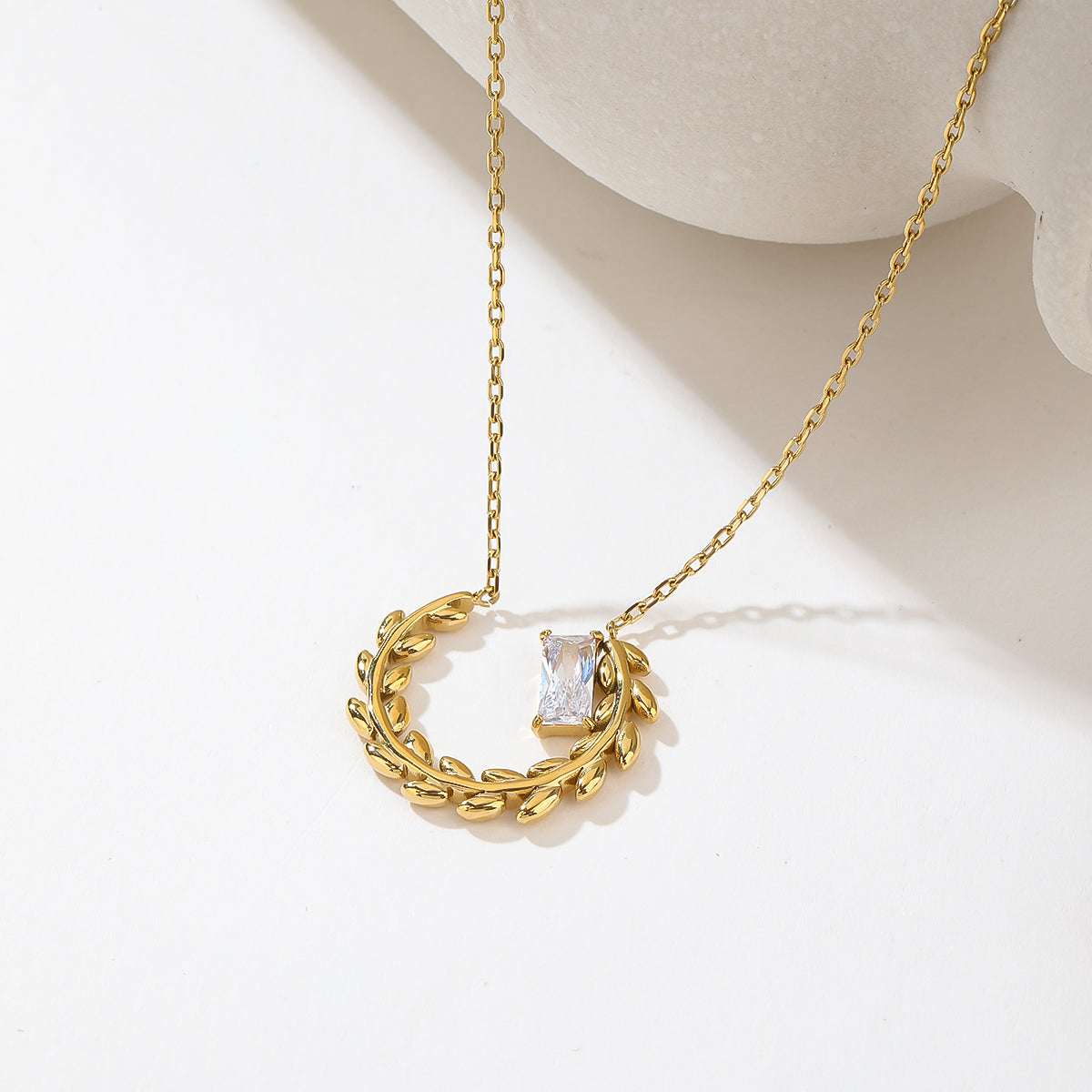 Gold Sculpted Leaf Wreath Pendant Necklace - Botanical Statement Chain
